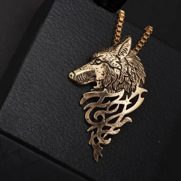 Classy Men Gold Wolf Pendant Necklace